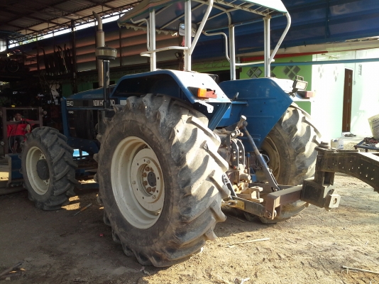 ขายด่วน รถไถฟอร์ด 6640 นิวฮอร์แลนด์ ปี 97 ขายด่วน รถไถฟอร์ด 6640 นิวฮอร์แลนด์ ปี 97