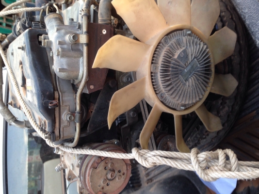 ขายเครื่องอีซูซุ 4HL 80,000 บาท มีใบคุม ขายเครื่องอีซูซุ 4HL 80,000 บาท มีใบคุม