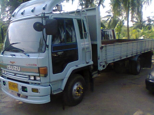 ขาย6ล้อISUZU ROCKY 175แรง(รถประกอบ) ยาว6.00เมตร  520,000บาท  089-2095791 บอย ลูกค้าสุรินทร์มัดจำแล้วครับ