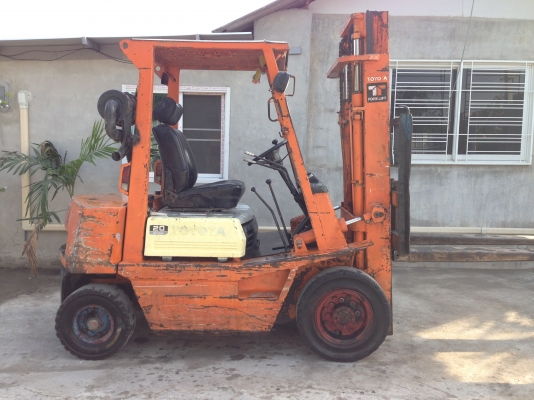 ขายโฟล์คลิฟท์ โตโยต้า 2 ตัน เครื่องดีเซล เกียร์ธรรมดา  forklift toyota รุ่น 4FD20 รถเก่านอก สภาพเดิมๆ พร้อมใช้งาน รถสวยมาก รุ่นยอดนิยม เครื่องประหยัดน้ำมัน ระบบทน ไม่จุกจิก