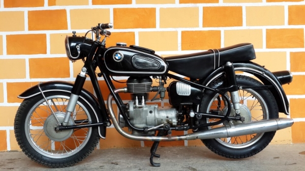 วุฒิ นนบุรี// ขาย BMW R26 สภาพสวยๆสีดีเก็บงานมาแล้วคับเครื่องดีพร้อมใช้