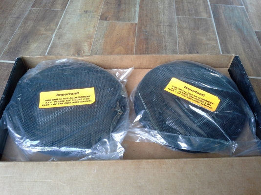 ขายเครื่องเสียง USA. ใหม่100\% แท้ๆ หลายรายการ ขายเครื่องเสียง USA. ใหม่100\% แท้ๆ หลายรายการ