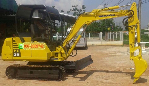 ขายรถแบคโฮ Komatsu pc 30-6