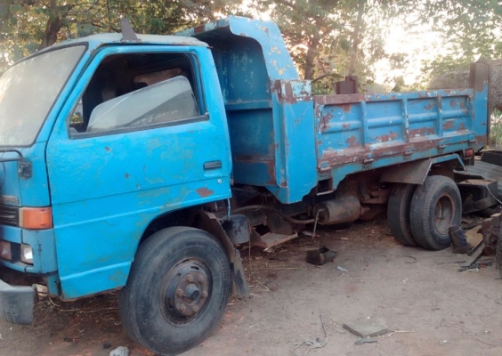 **399,000 บ.ต่อรอง**ขาย6ล้อดั้มดิน5คิว ISUZU NPR115-ประกอบ NPR57L เครื่อง4BD1-115ฝาดำ (ลงเล่ม) เครื่องแน่น แรงดีครับ แห้งๆไม่เยิ้ม เกียร์ดี ไม่หลุด เกียร์สั้นแล้ว เข้าง่ายไม่หลุด ช่วงล่างใหญ่ Fหน้า-หลัง คัสซีดี ไม่ผุ เสริมบน-ล่างแล้ว แข็งแรง กระบะดั้ม5ตัน **399,000 บ.ต่อรอง**ขาย6ล้อดั้มดิน5คิว ISUZU NPR115-ประกอบ NPR57L เครื่อง4BD1-115ฝาดำ (ลงเล่ม) เครื่องแน่น แรงดีครับ แห้งๆไม่เยิ้ม เกียร์ดี ไม่หลุด เกียร์สั้นแล้ว เข้าง่ายไม่หลุด ช่วงล่างใหญ่ Fหน้า-หลัง คัสซีดี ไม่ผุ เสริมบน-ล่างแล้ว แข็งแรง กระบะดั้ม5ตัน