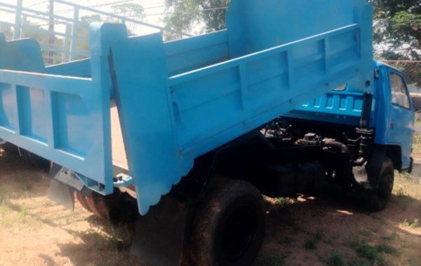 **455,000 บ.ต่อรอง**ขาย6ล้อดั้มดินISUZU-115ประกอบ ต่อใหม่ สวยๆ ISUZU KS22 หัวNPR เครื่อง4BD1-115HPฝาดำ (ลงเล่มครบ) เครื่อง แห้งๆ ฟิตใหม่ แรงดี เกียร์สั้นเข้าง่ายไม่หลุด ไม่หอน ช่วงล่างใหญ่ Fหน้า-หลัง คัสซีสวย ไม่ผุ ไม่มีบวม เสริมบนหนาแข็งแรง ดั้มเหล็ก5ตัน