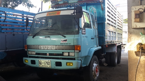 ขายสิบล้อ ROCKY นางฟ้า 240 FXZ ของแท้ เจ้าของขายเอง จัดไฟแนนซ์ได้ ขายสิบล้อ ROCKY นางฟ้า 240 FXZ ของแท้ เจ้าของขายเอง จัดไฟแนนซ์ได้