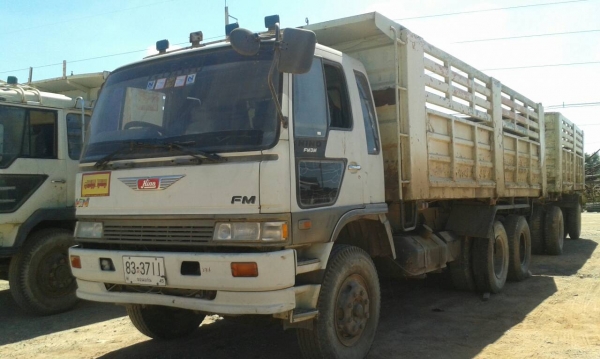 สิบล้อดั้ม แม่+ลูก มี3คัน รถสภาพยังใชังานวิ่งงานทุกวัน ทะเบียนพร้อ