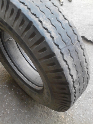 7.00-16 BRIDGESTONE พร้อมยางใน มี 1 ล้อ TEL.081-427-3941 7.00-16 BRIDGESTONE พร้อมยางใน มี 1 ล้อ TEL.081-427-3941