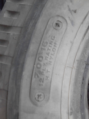 7.00-16 BRIDGESTONE พร้อมยางใน มี 1 ล้อ TEL.081-427-3941 7.00-16 BRIDGESTONE พร้อมยางใน มี 1 ล้อ TEL.081-427-3941