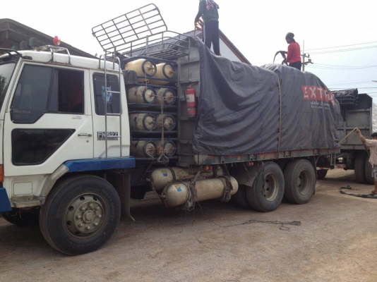 ราคาพิเศษรับปีใหม่ รถพ่วงแม่ลูกพื้นเรียบ Mitsubishi Fuso 225 แรง Turbo แก๊ส NGV 10 ถัง