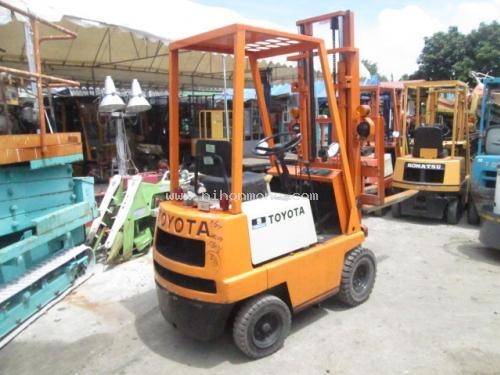 รถยก    TOYOTA       2FGL9    รหัสสินค้า : 14001975   หรือเพิ่มเติมไดที่ www.nihonmono.com