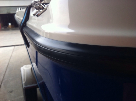 ขายคิ้วกันกระแทกข้างเรือและรองท้องเรือ