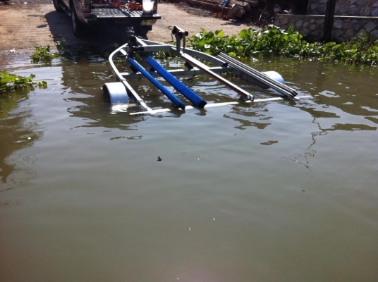 ขายคิ้วกันกระแทกข้างเรือและรองท้องเรือ