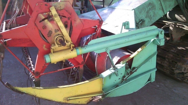 ขายรถเกี่ยวข้าว ไทยเจริญ