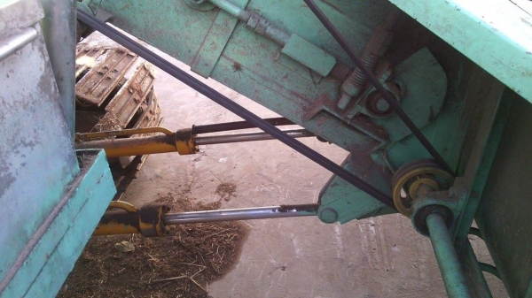 ขายรถเกี่ยวข้าว ไทยเจริญ