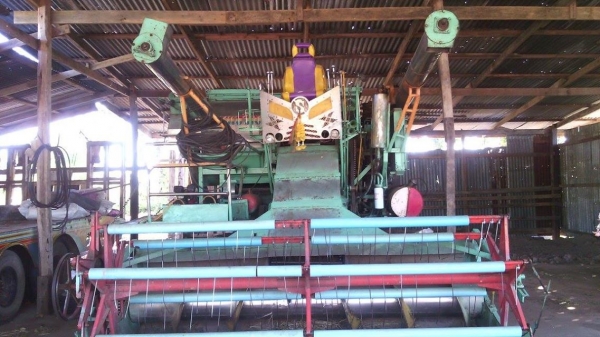 ขายรถเกี่ยวข้าวไทยเจริญแท้