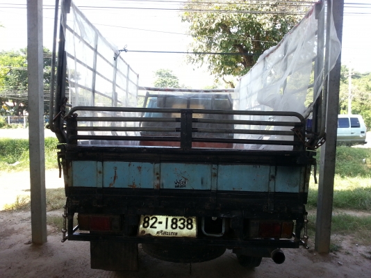 ขาย4ล้อ  88 ปี 33  ราคา240,000  ต่อรองได้