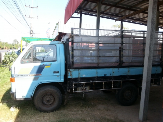 ขาย4ล้อ  88 ปี 33  ราคา240,000  ต่อรองได้