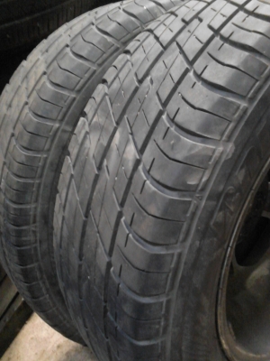 215/65R15  BRIDGESTONE  LEO 627  มี 2 เส้น โทร.081-427-3941