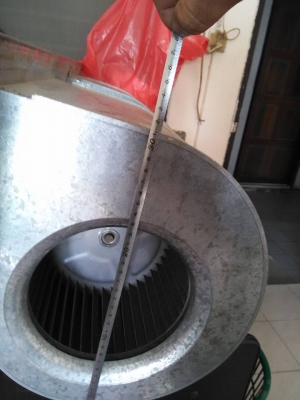 พัดลมกรงกระรอกตัวใหญ่ลมแรง ปรับสปีดได้ 3 สปีด