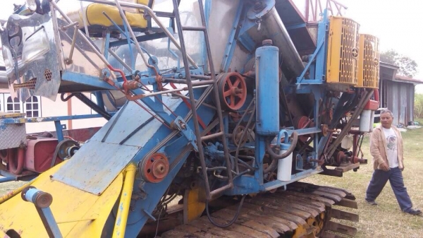 ด่วนเลยครับเจ้าของร้อนเงิน ลดเหลือ 300,000 แล้วครับขายรถเกี่ยว ศักดิ์ ช่วงล่าง 10 ht สวยพร้อมใช้ เอาๆปเกี่ยวเลยไม่ต้องซ่อท