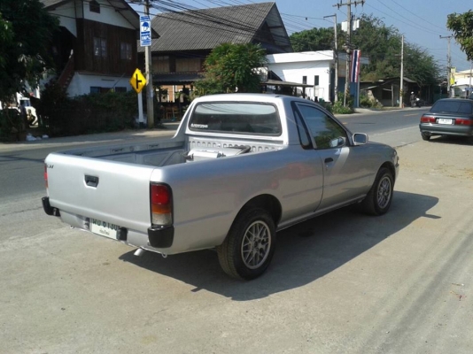 ขาย Nissan NV สีบรอนซ์เงินสวยๆ ติดแก็ส lpg ราคา 58,000 บาท ++++++++++