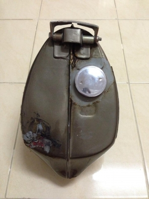 ขายถังน้ำ Honda C-50,100 ไม่ผุ งานเก่าเหล์กหนาๆ ราคา 800 บาทพร้อมส่งครับ 083-0754211