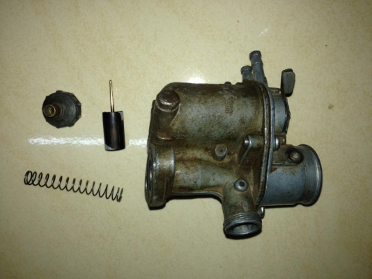 ขายคาบูตั้ง ( เริ่มหายาก ) Honda C-50,70,100 Keihin Japan สภาพพร้อมใช้งาน สำหรับคนรักของเดิม ราคา 400 บาทพร้อมส่งครับ