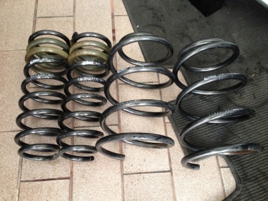 สปริงเเต่ง eibach ครบชุดใสอัลติส ปี08ถึง12สภาพยังใหม่ๆ