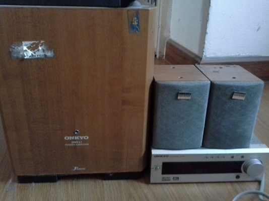 ขายโล๊ะแบบให้หมด.เครื่องเสียงต่างๆตามรูป ขายโล๊ะแบบให้หมด.เครื่องเสียงต่างๆตามรูป