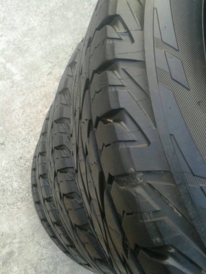 ขาย 5,800 ยาง AT BRIDGESTONE 265/65/17 ครับ