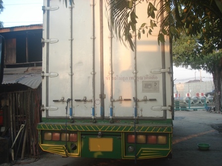 ขาย 6 ล้อ ตู้แห้ง 10 บาน ISUZU FTR ยาว 7.20 เมตร (ตู้บรรทุก)