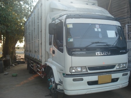 ขาย 6 ล้อ ตู้แห้ง 10 บาน ISUZU FTR ยาว 7.20 เมตร (ตู้บรรทุก)