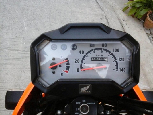 ขาย  Honda Zoomer-x สี ส้ม ปี 2014 (รถ4เดือน) 36,500 บาท