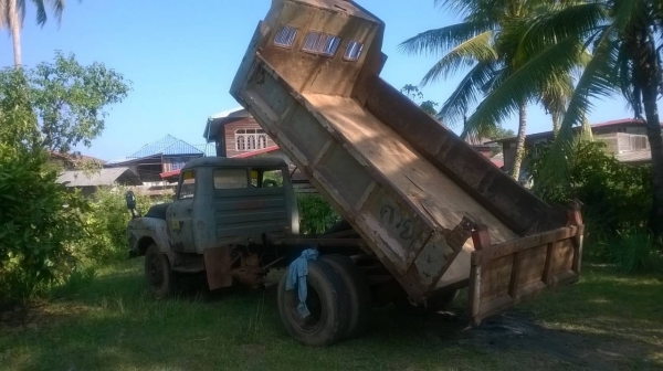 ขาย 6 ล้อดั้มหัวยาว คัสซีสวย เครื่อง DA640 140 แรงม้า เฟืองท้าย FUSO มีเล่มทะเบียนแต่ขาดชุดโอน ราคาคุยกันได้ครับ ขาย 6 ล้อดั้มหัวยาว คัสซีสวย เครื่อง DA640 140 แรงม้า เฟืองท้าย FUSO มีเล่มทะเบียนแต่ขาดชุดโอน ราคาคุยกันได้ครับ