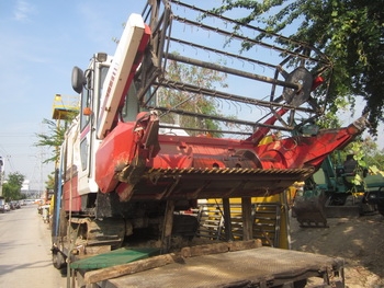 แจ้งพี่น้องชาว ราชบุรี เพชรบุรีและ ภาคใต้ ตก ทุกท่านครับ - ทางเราได้นำรถเกี่ยวข้าว แบบหนวดกุ้ง KUBOTA มาให้ลองพิสูจน์สมรรถภาพกันแล้วครับ แจ้งพี่น้องชาว ราชบุรี เพชรบุรีและ ภาคใต้ ตก ทุกท่านครับ - ทางเราได้นำรถเกี่ยวข้าว แบบหนวดกุ้ง KUBOTA มาให้ลองพิสูจน์สมรรถภาพกันแล้วครับ