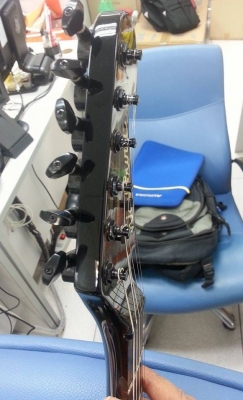 กีต้าร์ไฟฟ้า Guitar Washburn X10