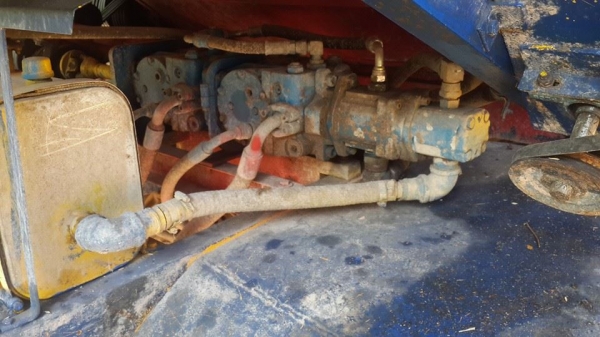 ขายรถเกี่ยวข้าวนวดข้าวรุ่นปลดหนี้ เกษตรพัฒนาปี53 เครื่องอีซูซุ195 6HE1 เทอร์โบ ปั๊มไดกิ้นเบอร์22 สภาพพร้อมเกี่ยว มาดูรถหน้างานได้เลย ช่วงล่างดี