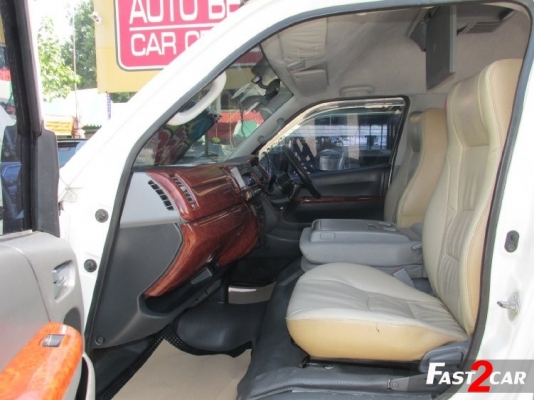 TOYOTA HIACE 2.5 D4D COMMUTER หลังคาสูง MT | 2012 | ราคา 789,000 บาท โทร0922726669 ตันหยงค่ะ TOYOTA HIACE 2.5 D4D COMMUTER หลังคาสูง MT | 2012 | ราคา 789,000 บาท โทร0922726669 ตันหยงค่ะ