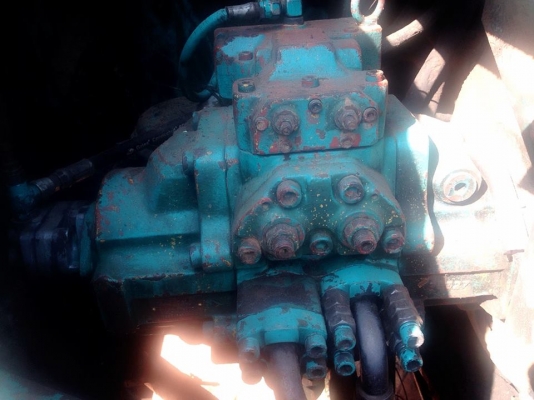 ***ขายแล้วครับขอบคุณ Truck2hand ขายแบคโฮ KOBELCO MARK V(5) SK120 S.No.LP13328 เครื่องเดิม ปั้มเดิม ไฟฟ้าครบ เครื่องดีแรงดี แน่น ปั้มดีแรง ทำงานดี เร็ว คล่องตัว บูมอาร์มสวยไม่มีปะไม่มีดาม บุ้งกี๋ดียังหนา เอวดีแน่น ช่วงล่าง80\% โซ่ดีหนา แทร็กหนาครบ เฟรมดีสวย