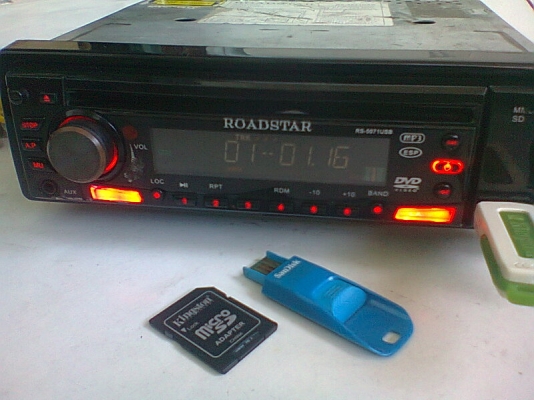 เครื่องเล่นติดรถยนต์ ROADSTAR