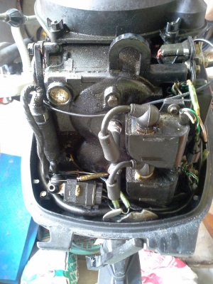 เพื่อนฝากขายเครื่องเรือ40แรงมีทริมไฟฟ้าพร้อมคอนโทรลครบชุด.