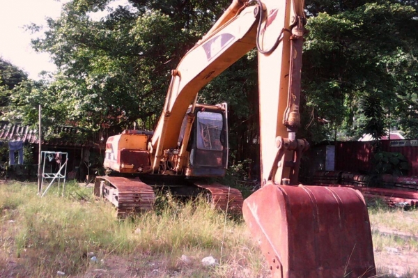 ขายแมคโคร CAT V.1 ไฟฟ้าตัด เครื่องดี ช่วงล่างเต็ม ขาย650000