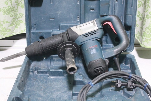 เครื่องสกัดคอนกรีต BOSCH สภาพดีพร้อมใช้งานครับ