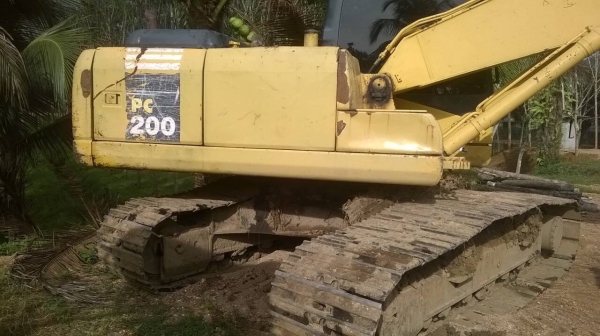 ขายแมคโคร komatsu pc200-7 ใช้งาน5xxxสภาพพร้อมใช้งานขาย1.8ล้าน ขายแมคโคร komatsu pc200-7 ใช้งาน5xxxสภาพพร้อมใช้งานขาย1.8ล้าน