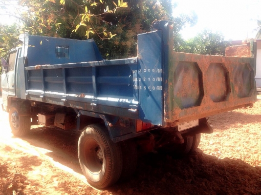 **325,000 บ.ต่อรอง**ขาย6ล้อดั้มดิน5คิว ราคาเบาๆ ISUZU NKR110 NKR58LU5M 4BE1-110HP ห้างแท้ เกียร์สั้น เครื่องเดิมเกียร์เดิม เครื่องดี แน่นดี แห้งดีไม่เยิ้ม เกียร์เดิมเข้าง่ายไม่หลุด ช่วงล่างเดิม 5น็อต หน้า-หลังคัสซีสวยเดิม ไม่ปะไม่ดาม กระบะดั้มเหล็ก5ตัน 3.