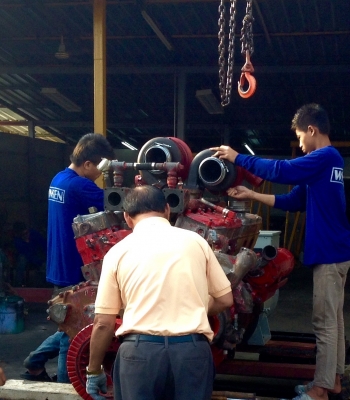 เครื่องCUMMINและอะไหล่ชิ้นส่วน