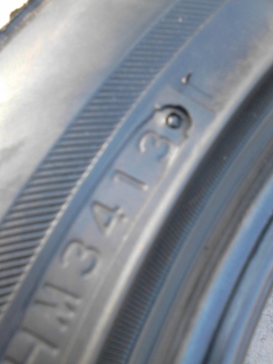 ใหม่ หนา ดอกยางนิ่ม ไม่มีปะ 225/50R17 BRIDGESTONE TURANZA GR-90   มี 1 เส้น  ปี 2013 ใหม่ๆ ดอกยางหนาๆ    TEL.081-427-3941