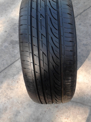 ใหม่ หนา ดอกยางนิ่ม ไม่มีปะ 225/50R17 BRIDGESTONE TURANZA GR-90   มี 1 เส้น  ปี 2013 ใหม่ๆ ดอกยางหนาๆ    TEL.081-427-3941