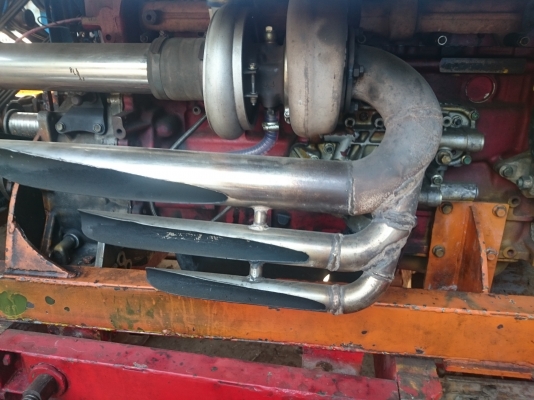 ขายรถเกี่ยวข้าว ช.เจริญการช่าง